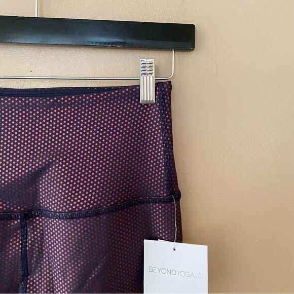 NWT Beyond Yoga spot on leggings work out athleisure dot print metallic sheen M - Picture 13 of 14